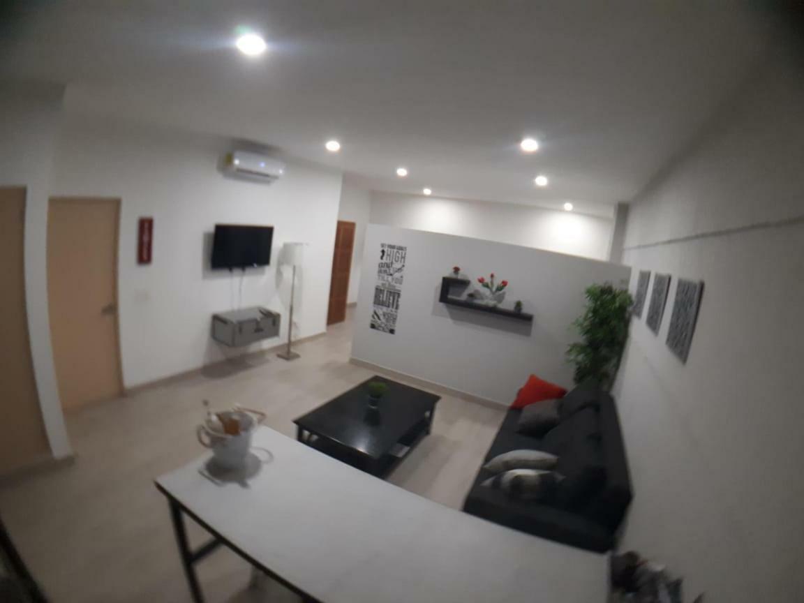 Nuevos Departamentos Centro Historico A 200 Mts Del Malecon Apartment Ла Пас Екстериор снимка