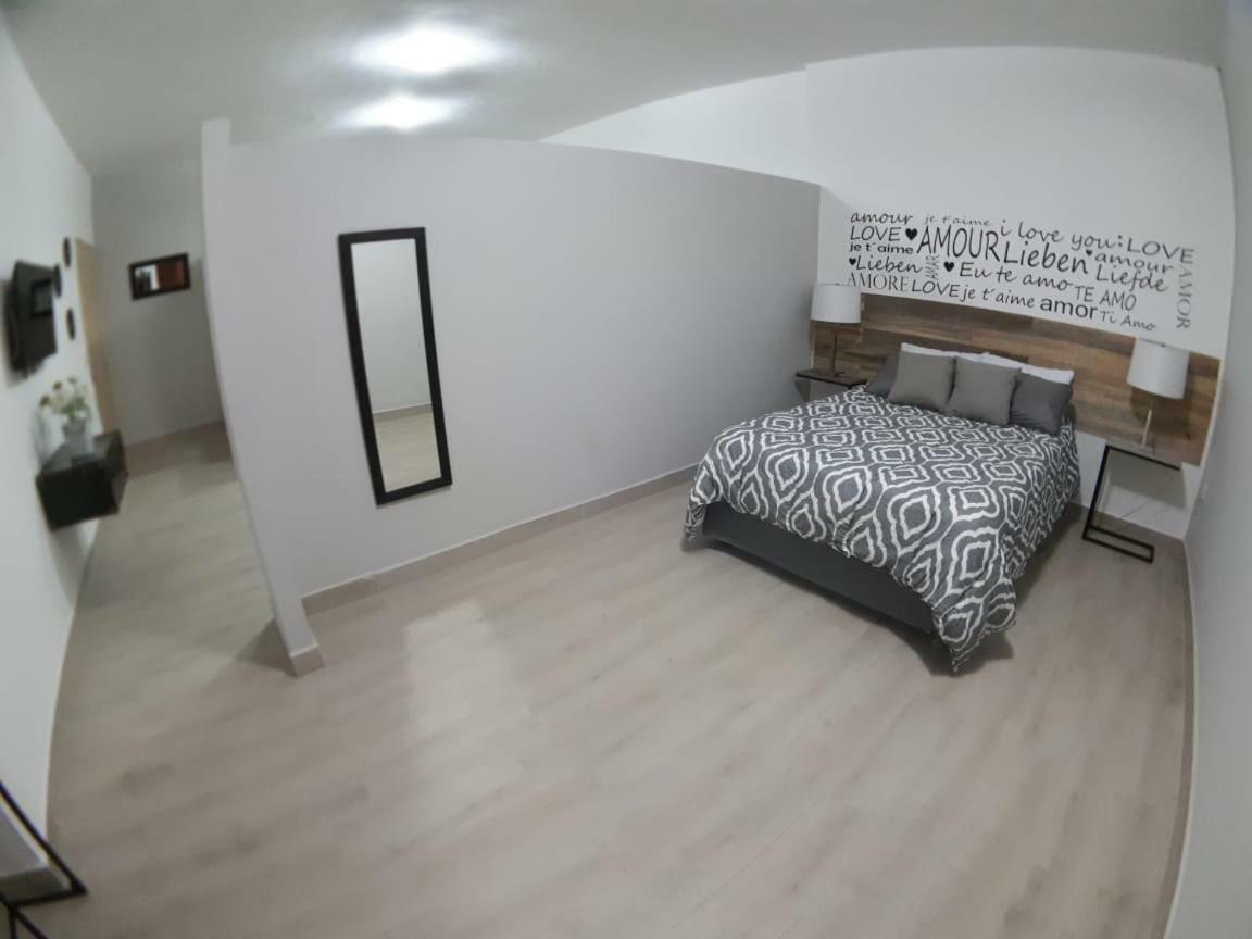 Nuevos Departamentos Centro Historico A 200 Mts Del Malecon Apartment Ла Пас Екстериор снимка